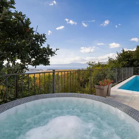 Stunning In With Jacuzzi, Wifi And Outdoor Swimming Pool * Crikvenica