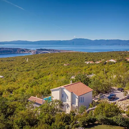 Stunning In With Jacuzzi, Wifi And Outdoor Swimming Pool Holiday home Crikvenica